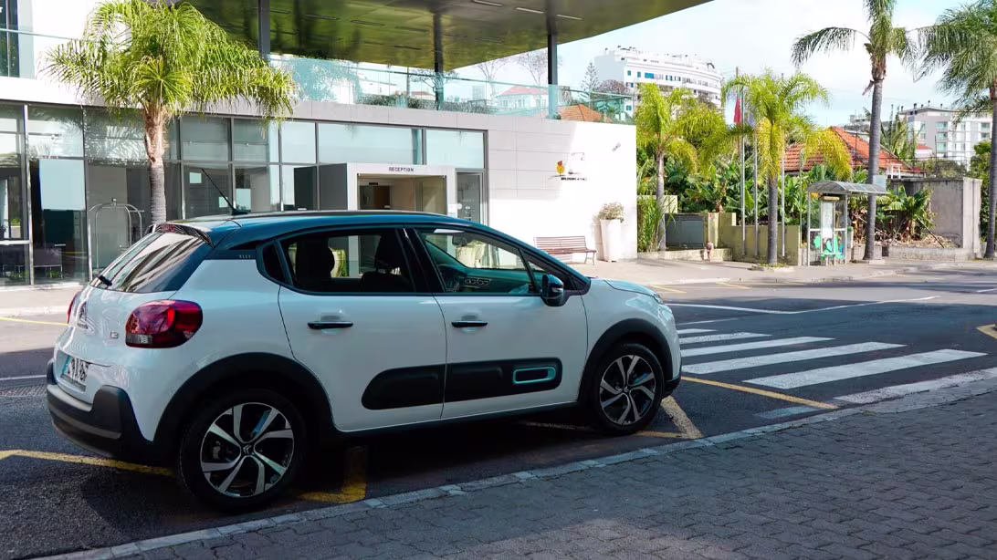 Pickup & Drop off at Your Hotel